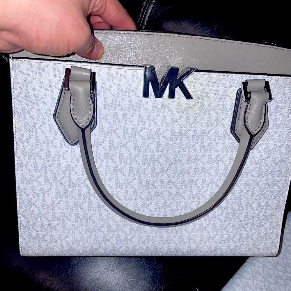MK purse with matching wallet